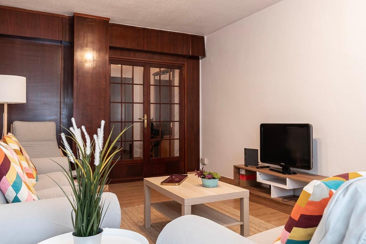 Funcional Y Renovado Apartamento En Iturrama Pamplona Exterior photo